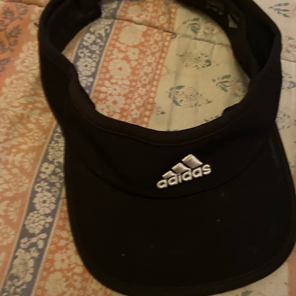 Adidas sun visor - Picture 3 of 3